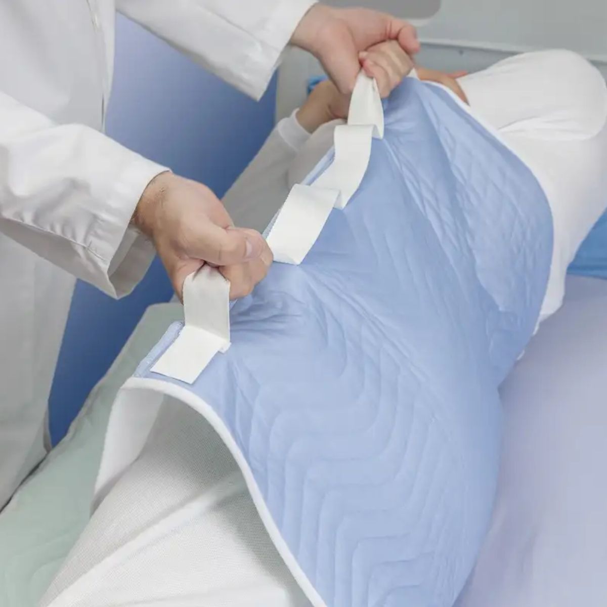 סדינית רב פעמית עם ידיות וכנפיים - 70X90 סמ